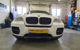 BMW X5 M50d montáž autoalarmu Pandora SMART PRO v3