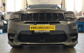 Jeep Grand Cherokee SRT montáž autoalarmu Jablotron CA-2103