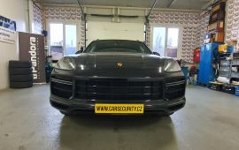 Porsche Cayenne montáž autoalarmu Jablotron CA-2103